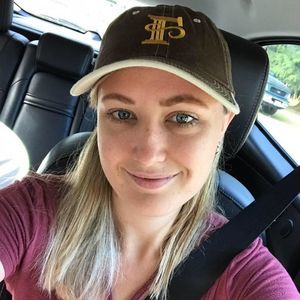 Meet your Posher, Clary